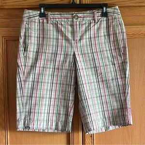 Tommy Hilfiger women’s Plaid Shorts - Multicolor(pink/green/brown/green) size 8